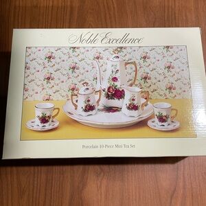 Noble Excellence Floral Porcelain Mini Tea Set